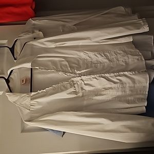 White dress shirt